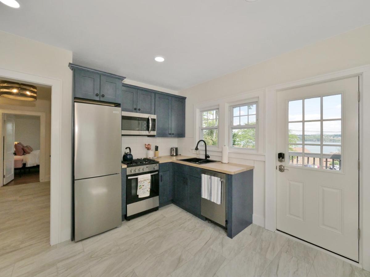 Deck View Of Hudson River & Mt Beacon / Boho Suite Newburgh Buitenkant foto